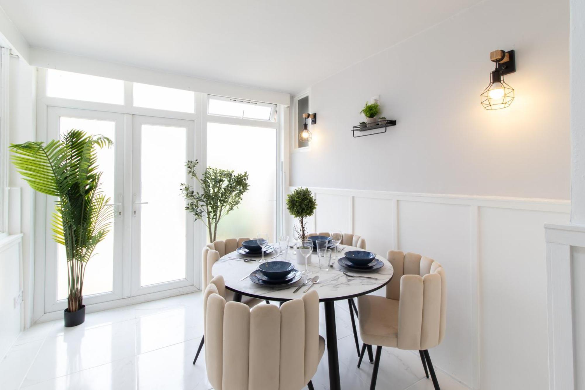 Holiday home Open Mind Property - Hottub, 8 Beds & 2 Car Spaces Portsmouth